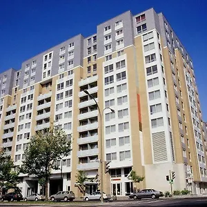 Отель Faubourg Centre-ville Downtown ***